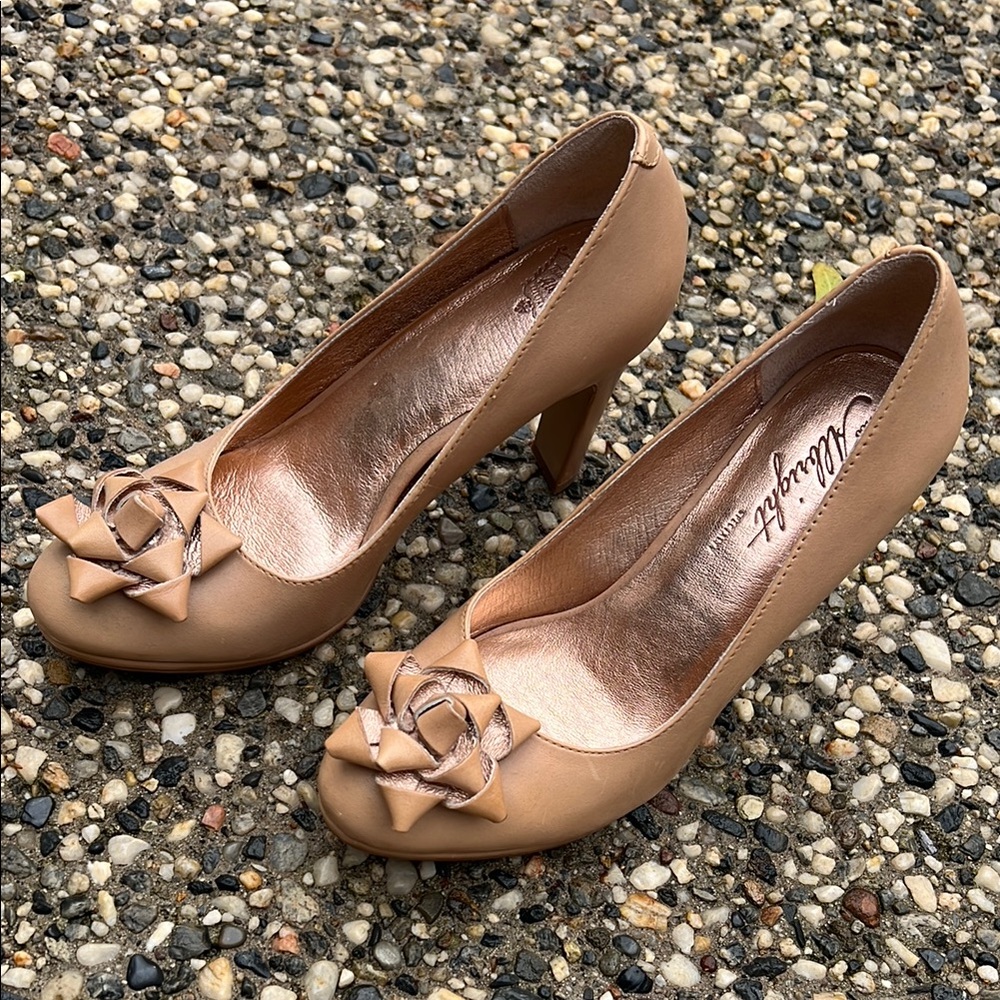 Anthropologie Miss Albright Light Brown Leather Heels